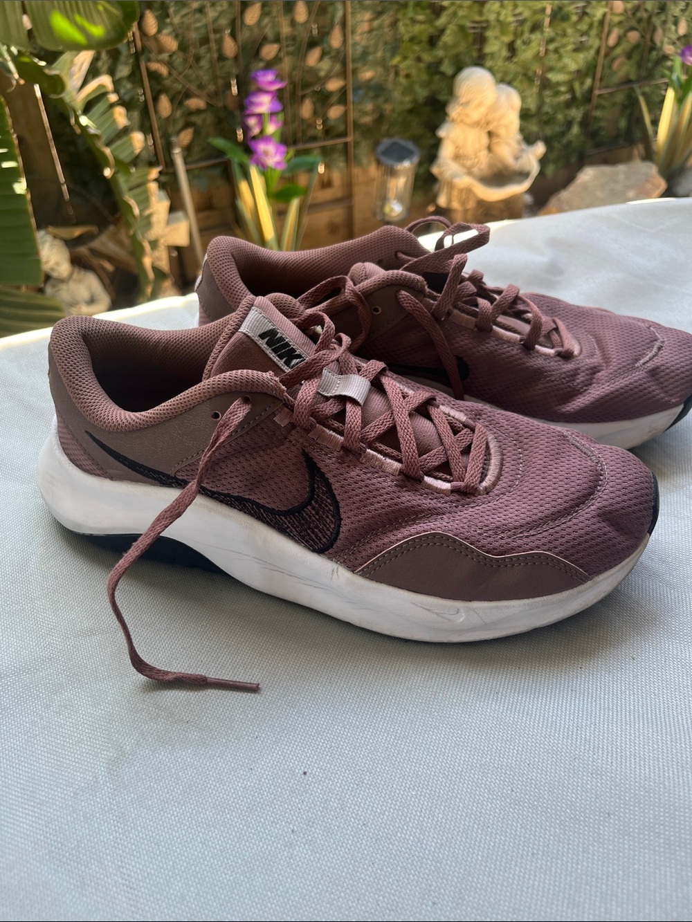 Nike Dusty Rose/Plum Mesh Sneakers with White Sole